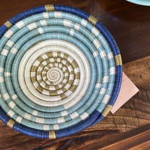SALE-MUST GO🎉 🌿 Kazi Goods Woven Catchall Basket, NWT